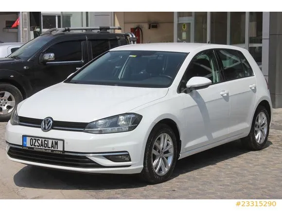 Volkswagen Golf 1.6 TDi BlueMotion Comfortline Image 1